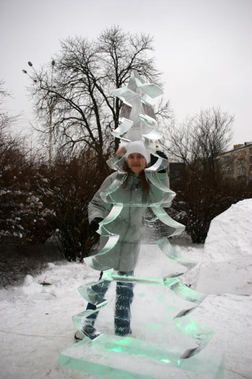 Ice sculpture park in Kyiv