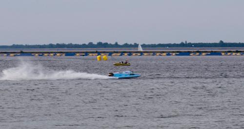 Формула 1 на воді у Вишгороді