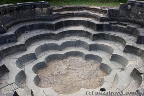 Former pool in the shape of a lotus (Nelum Pokuna)