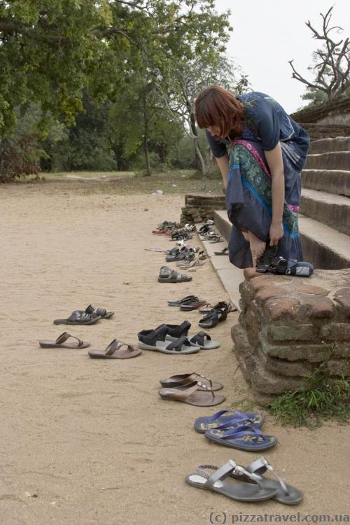 Don't forget to take off your shoes before entering the temple