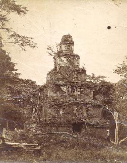 Ruins of Polonnaruwa in colonial times