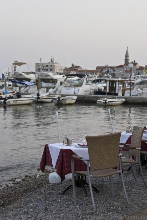 Romantic dinner at the beach