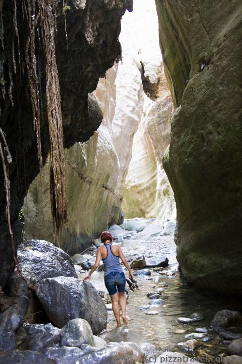 Even in the dry season you need to step into the water in some places