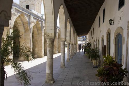 Arcades in Larnaca