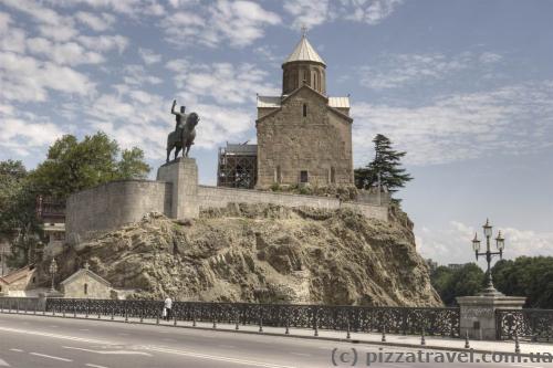 Monument to Vakhtang Gorgasali and the Metekhi Church