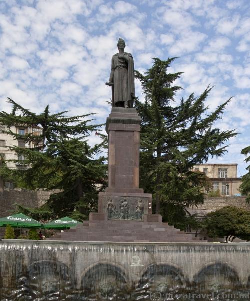 Monument to Shota Rustaveli