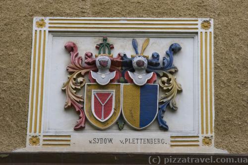 Coat of arms in the Westhusen Palace 