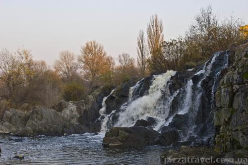 Waterfall in Stebliv