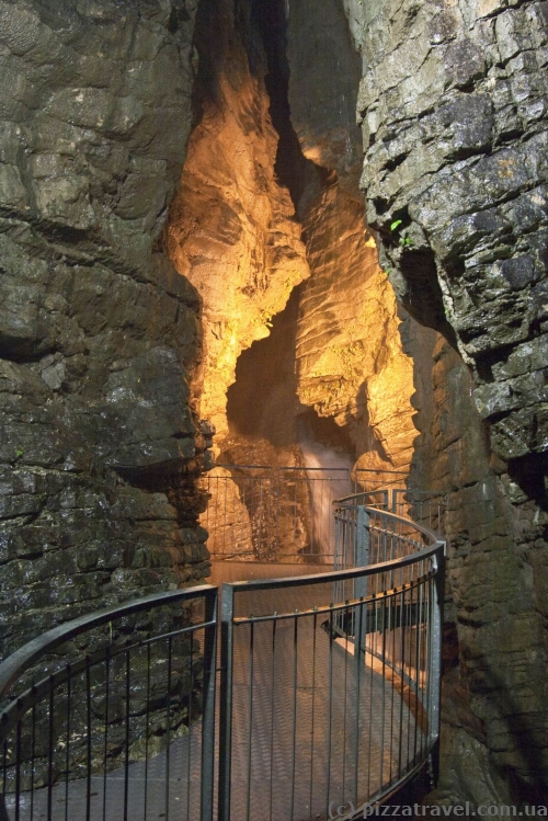 Водопад Вароне (Cascate del Varone)