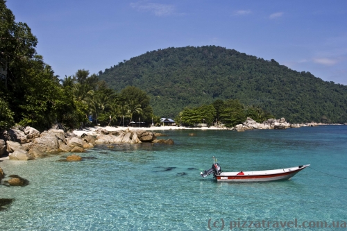 View of the beach of the Coral View hotel