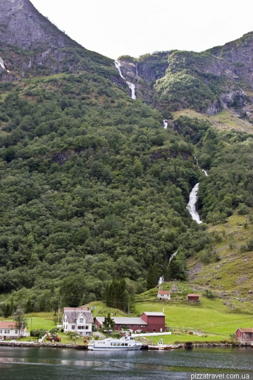 Cruise on the Sognefjord