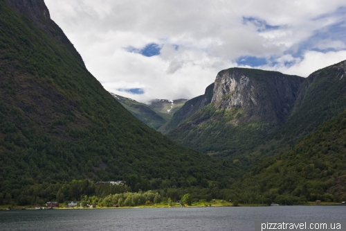 Cruise on the Sognefjord