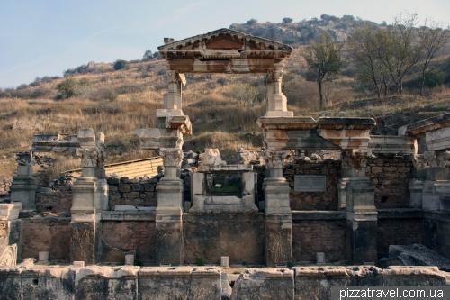 Fountain of Trajan (102—114)