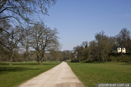 Park on the Ilm river in Weimar