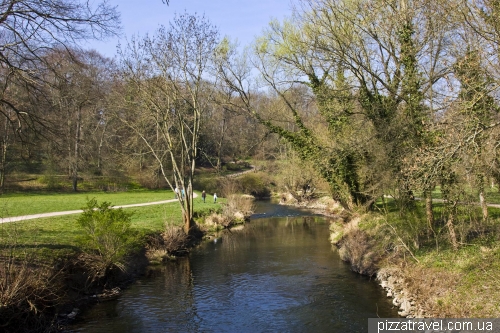 Park on the Ilm river in Weimar