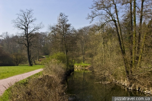 Park on the Ilm river in Weimar