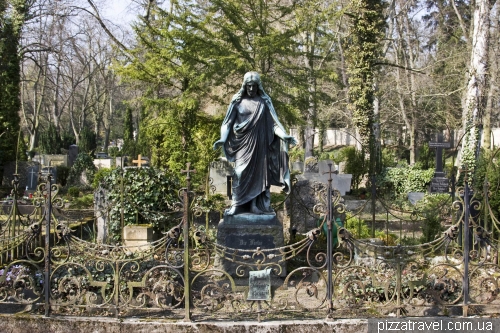 Historical cemetery in Weimar