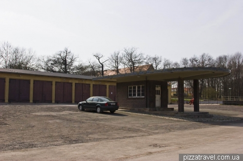 Garages and gas station