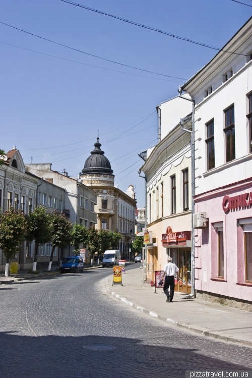 Teatralna Street in Kolomyia