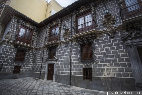 Palacio Madraza, a former Muslim University