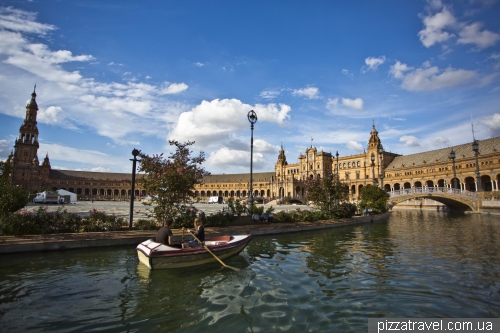 Plaza de España in Seville