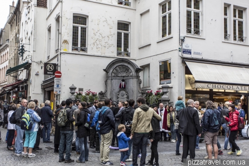 Manneken Pis in Brussels