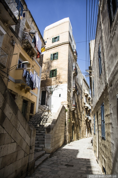 Senglea