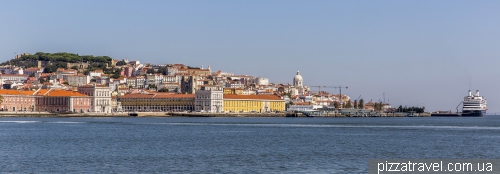 View of the Commerce Square from the ferry