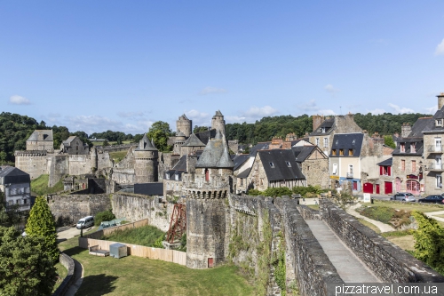 Fougeres