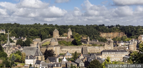 Fougeres