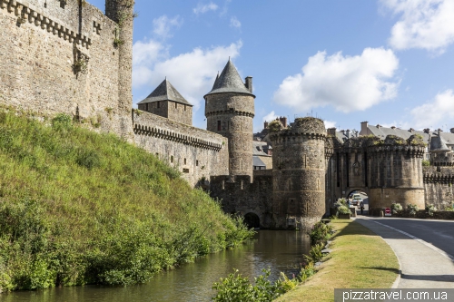 Fougeres