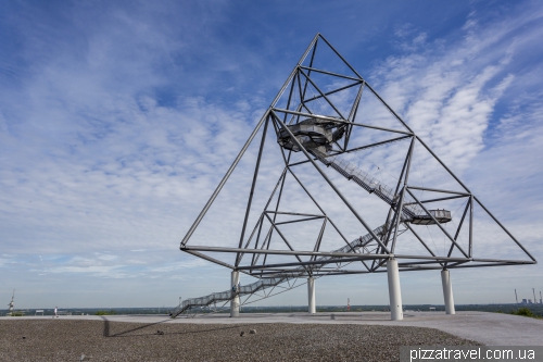 Tetrahedron in Bottrop