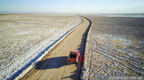 Дорога до очей солончака (Ojos del Salar)