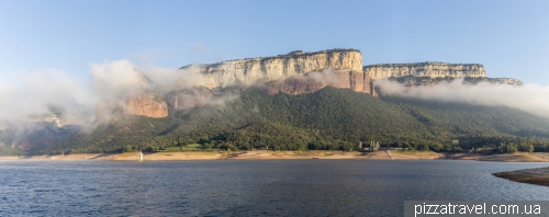 Tavertet cliffs and sunken village of San Roma de Sau