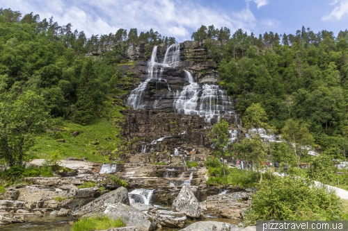 Tvindefossen Waterfall