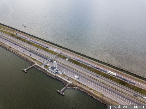 Дамба Афслютдейк (Afsluitdijk)