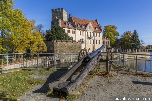 Flechtingen water castle