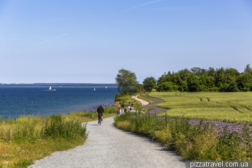 High shores between Travemunde and Nindorf