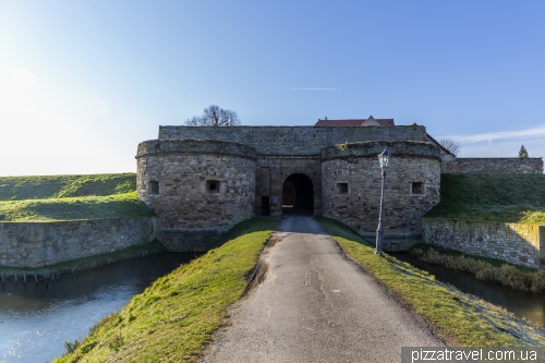 Замок Хельдрунген (Burg Heldrungen)