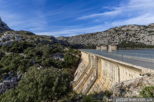 Cuber Reservoir