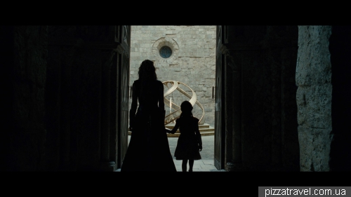 Wonder Woman (2017) in Castel del Monte Castle