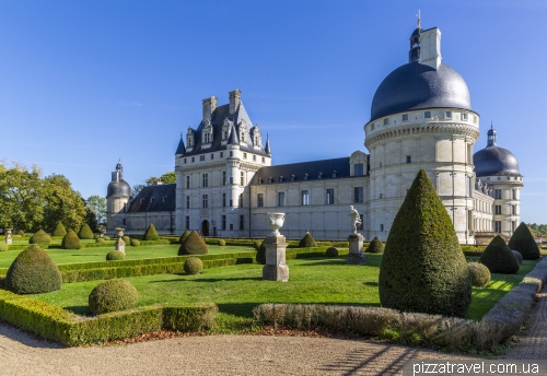 Valencay Castle (Chateau de Valencay)