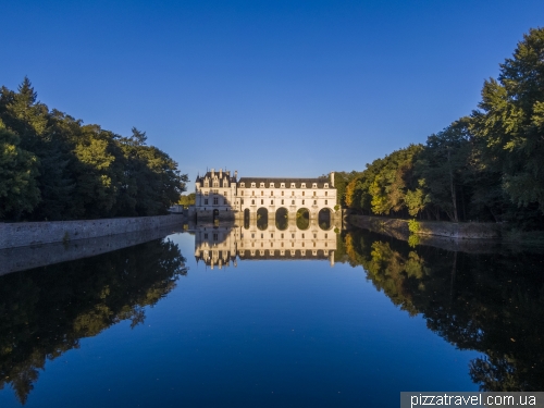 Замок Шенонсо (Chateau de Chenonceau)