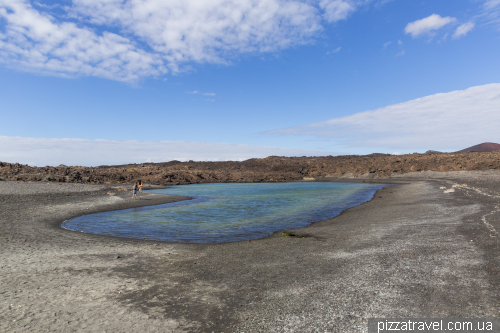 Пляж Монтанья Бермеха (Playa de Montana Bermeja)