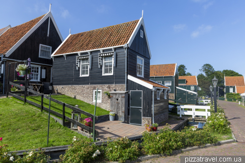 Marken