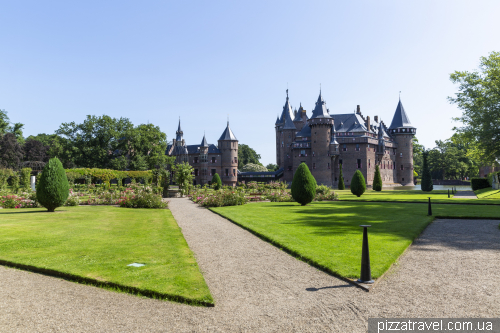 Замок Де Хаар (Kasteel de Haar)