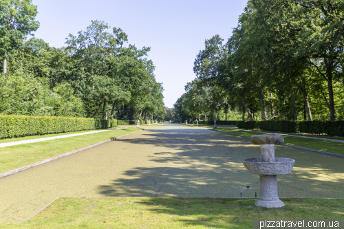 Замок Де Хаар (Kasteel de Haar)