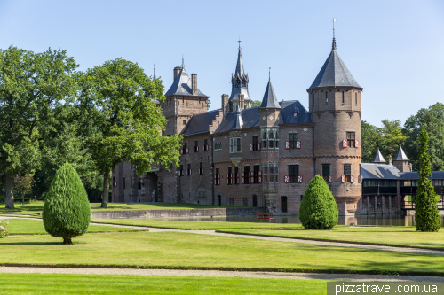 Замок Де Хаар (Kasteel de Haar)