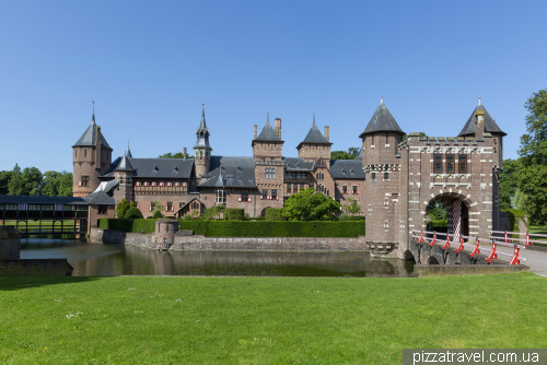 Замок Де Хаар (Kasteel de Haar)