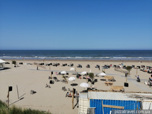 Пляж у Зандворті (Zandvoort)